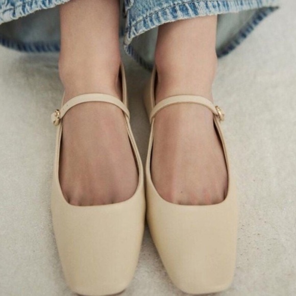 Zara Cream Women's Ballet Flats - Picture 2 of 7